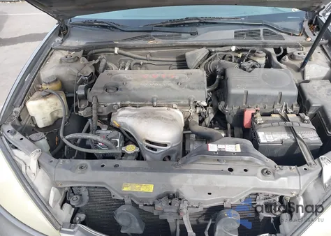 2002 Toyota Camry Le from USA, damaged, VIN 4T1BE32K32U588929